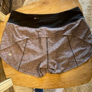 Lululemon speed up shorts 4” midrise size 6